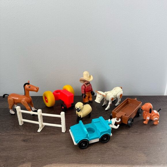 Fisher PriceVintage Little People Farm Animals Lot Toys Tractor Fisher-Price